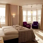 Rosatsch 4*