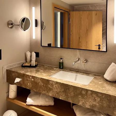 Rosatsch Hotell