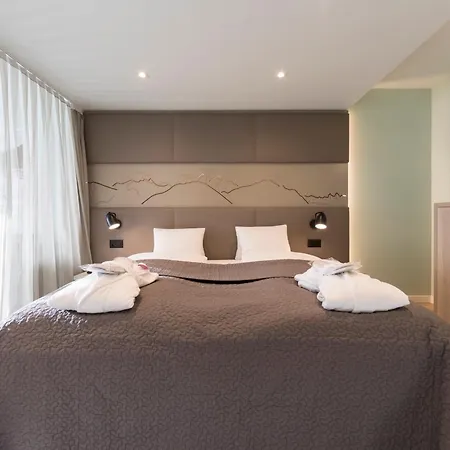 Rosatsch 4*