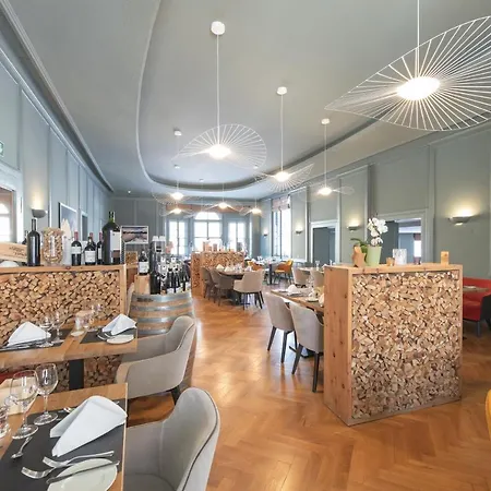 Rosatsch 4*